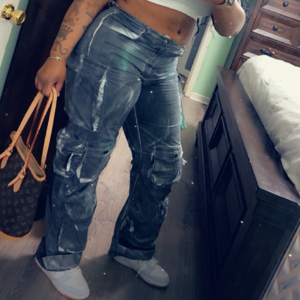 Women’s Gray Cargo Pants